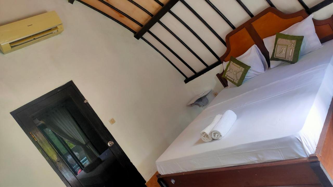 Meno Lodge Gili Meno Exteriör bild